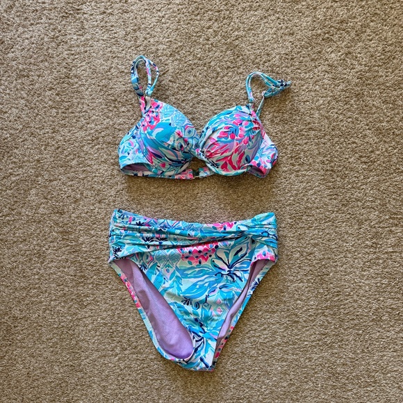 Lilly Pulitzer Other - Lilly Pulitzer bikini set - Blossom underwire top and Yarrow bottom